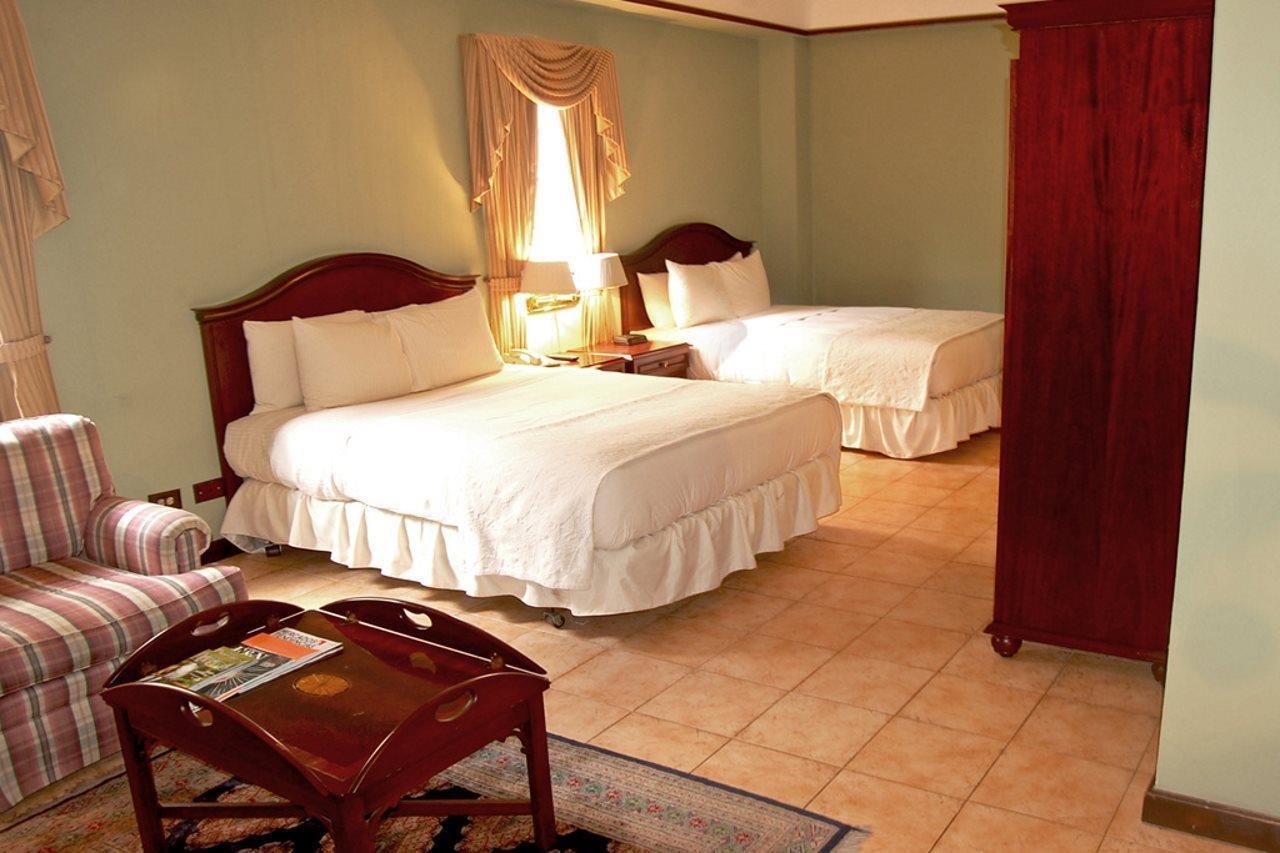 Deville Hotel مدينة باناما المظهر الخارجي الصورة