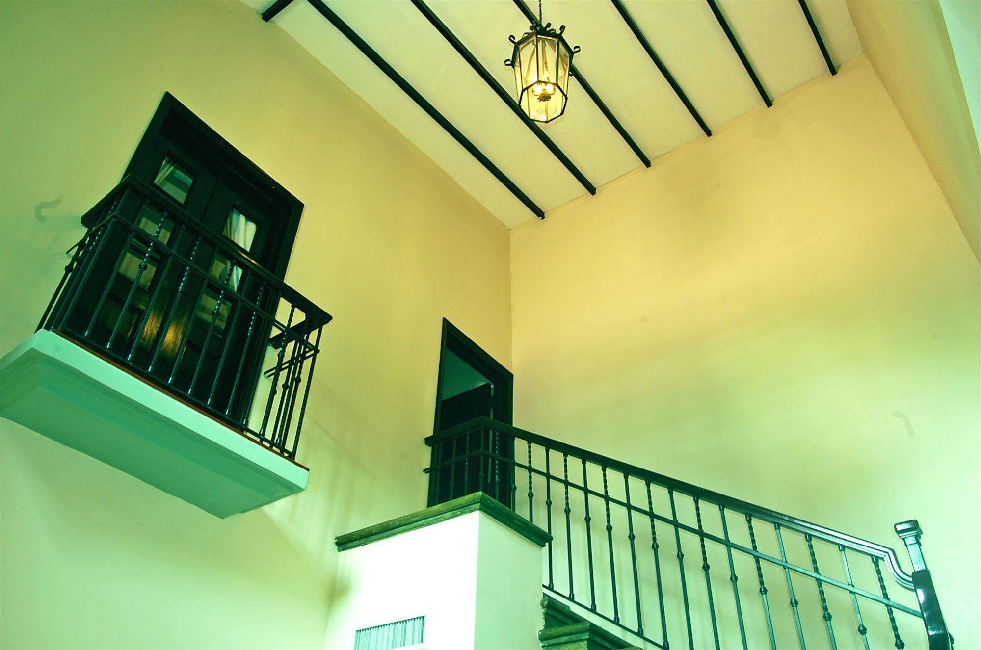 Deville Hotel مدينة باناما المظهر الخارجي الصورة